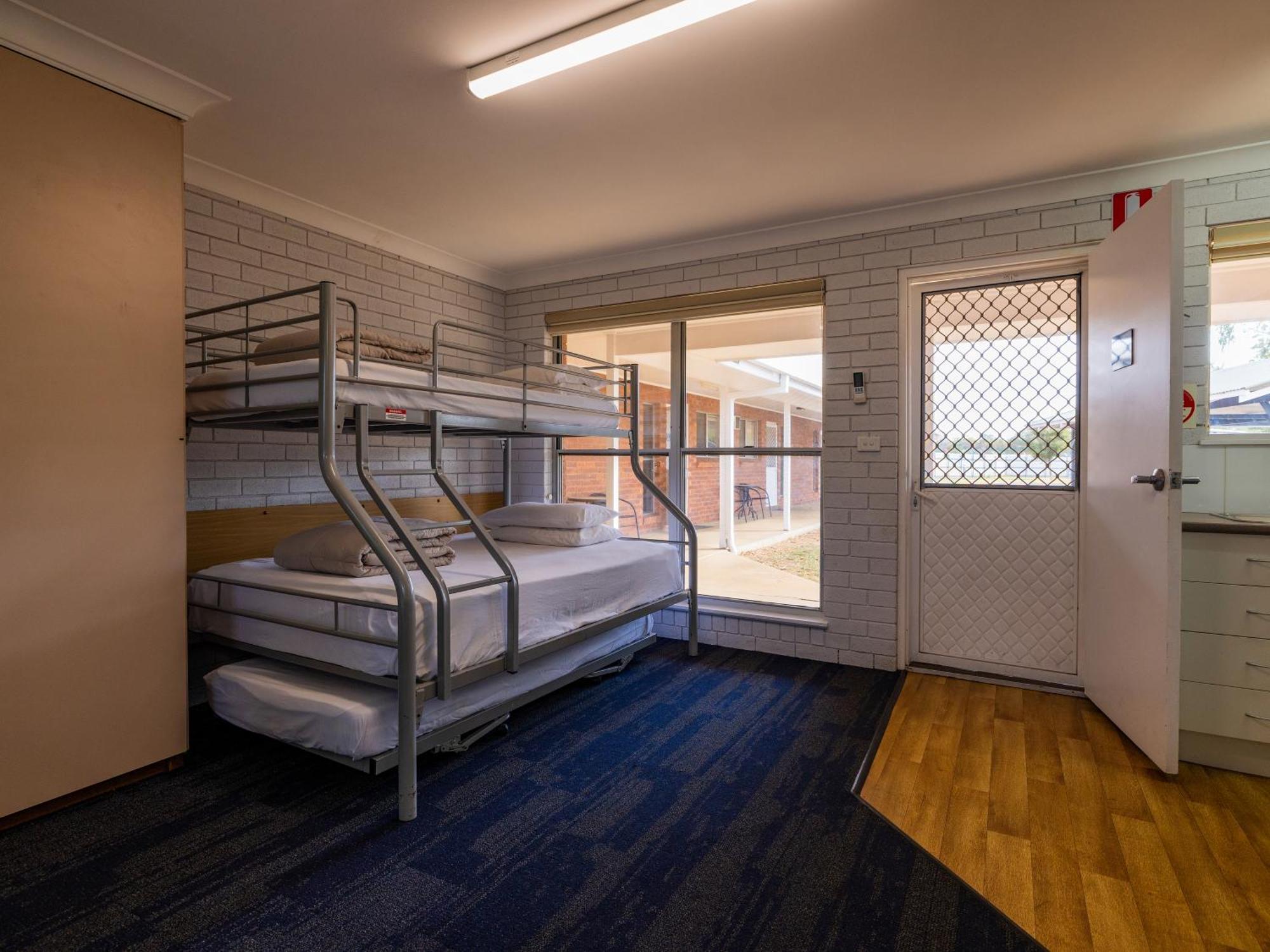 Nrma Dubbo Holiday Park Hotel Quarto foto